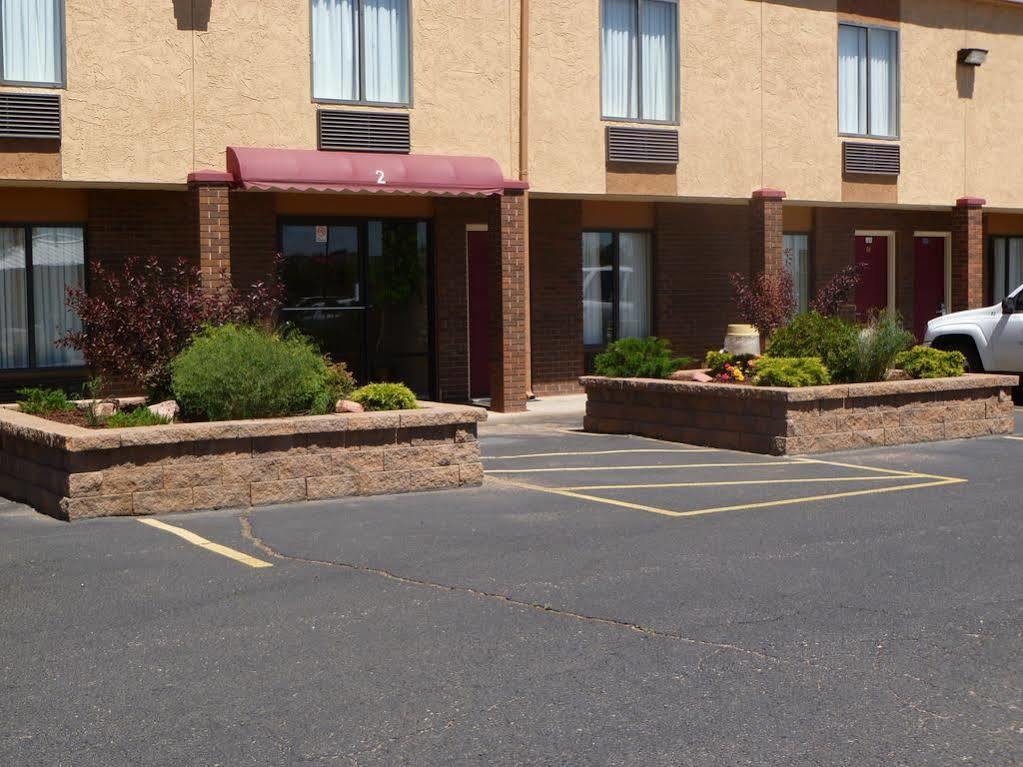 Americas Best Value Inn & Suites Ft Collins E At I-25 Fort Collins Eksteriør bilde