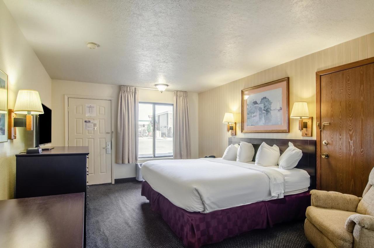 Americas Best Value Inn & Suites Ft Collins E At I-25 Fort Collins Eksteriør bilde